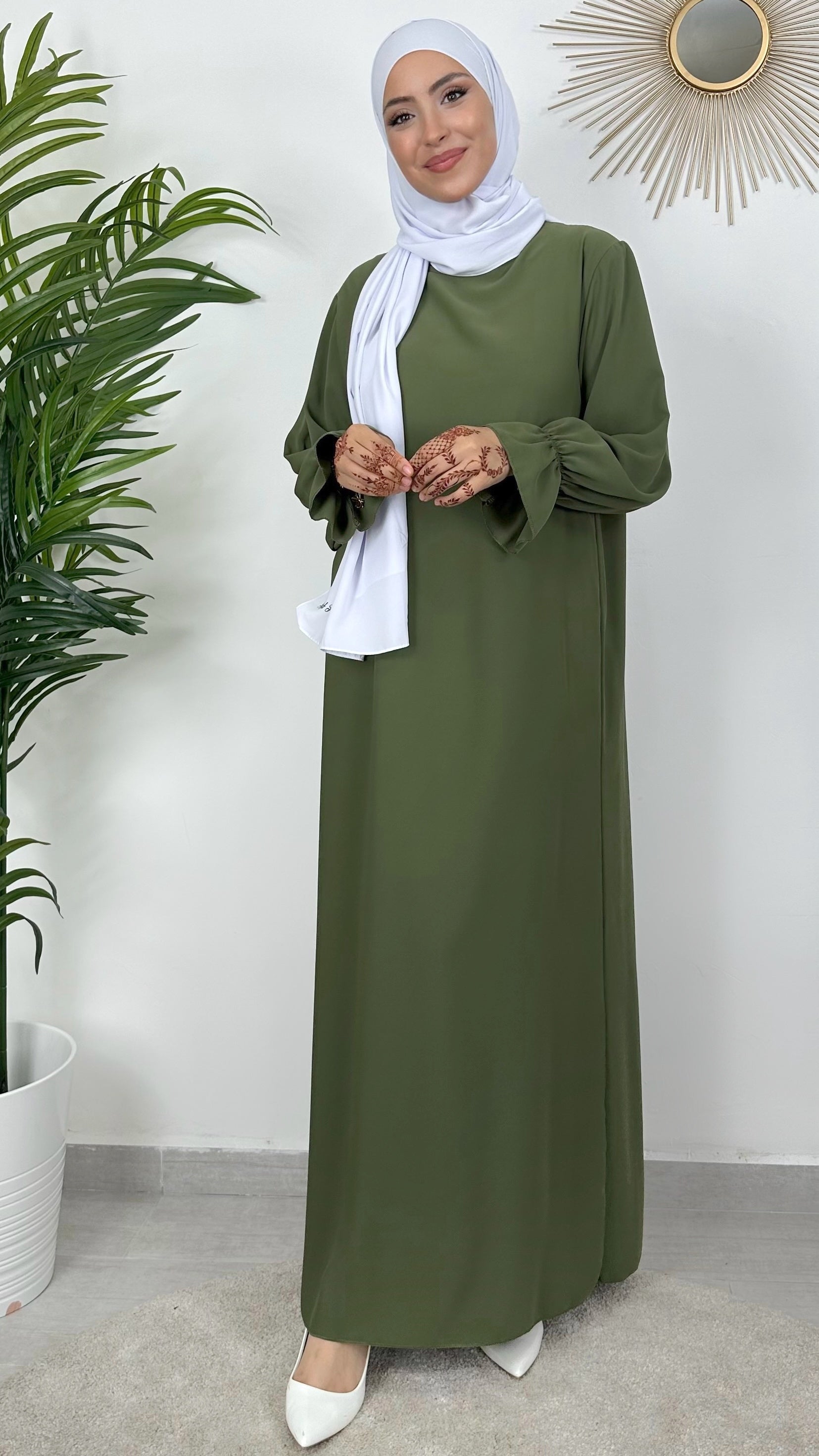 Curled Abaya
