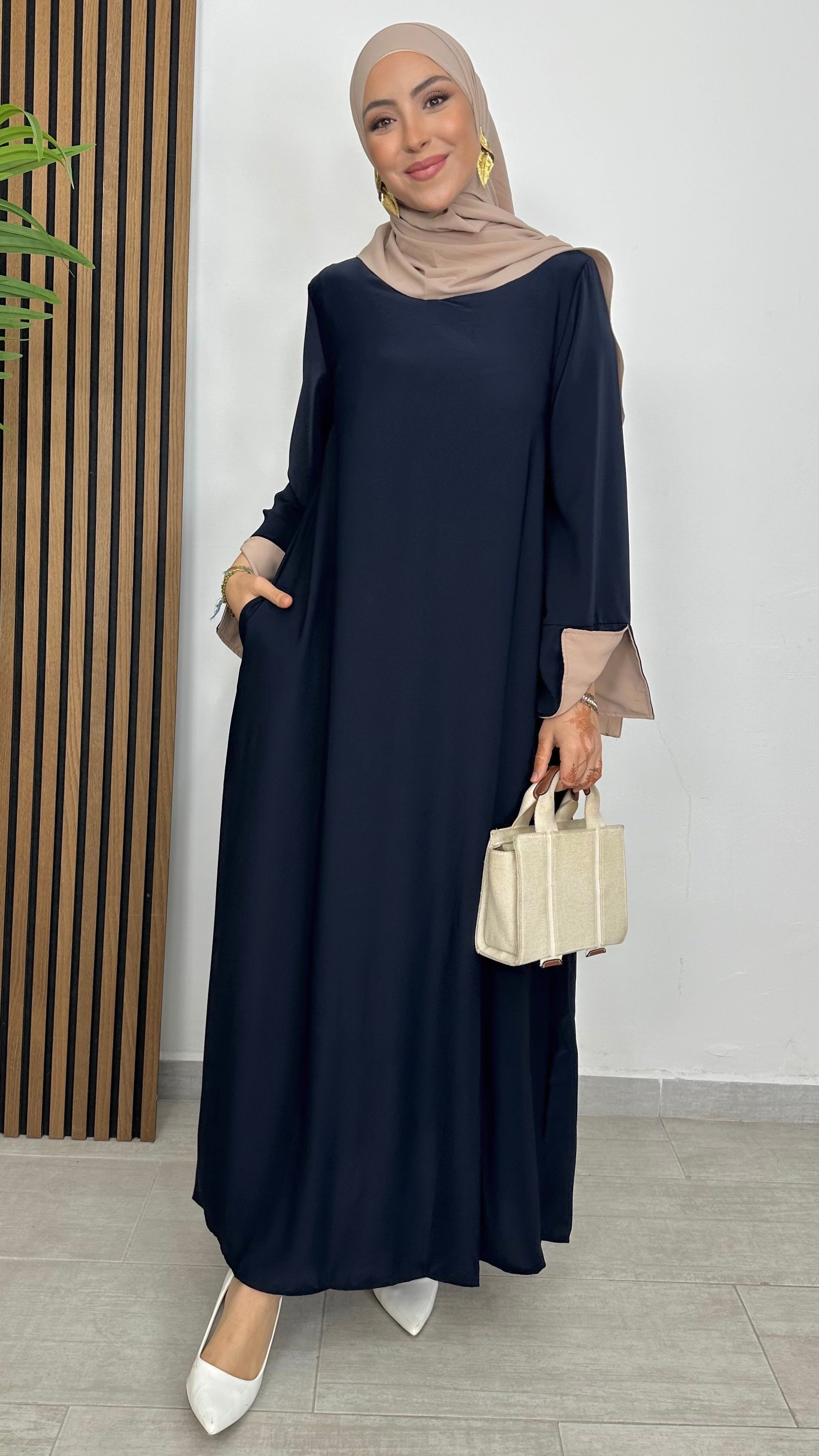 Brown bicolour abaya