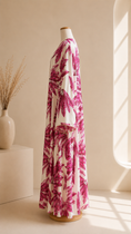 Carica l'immagine nel visualizzatore della galleria, Abaya Tropical Flow Rosa
