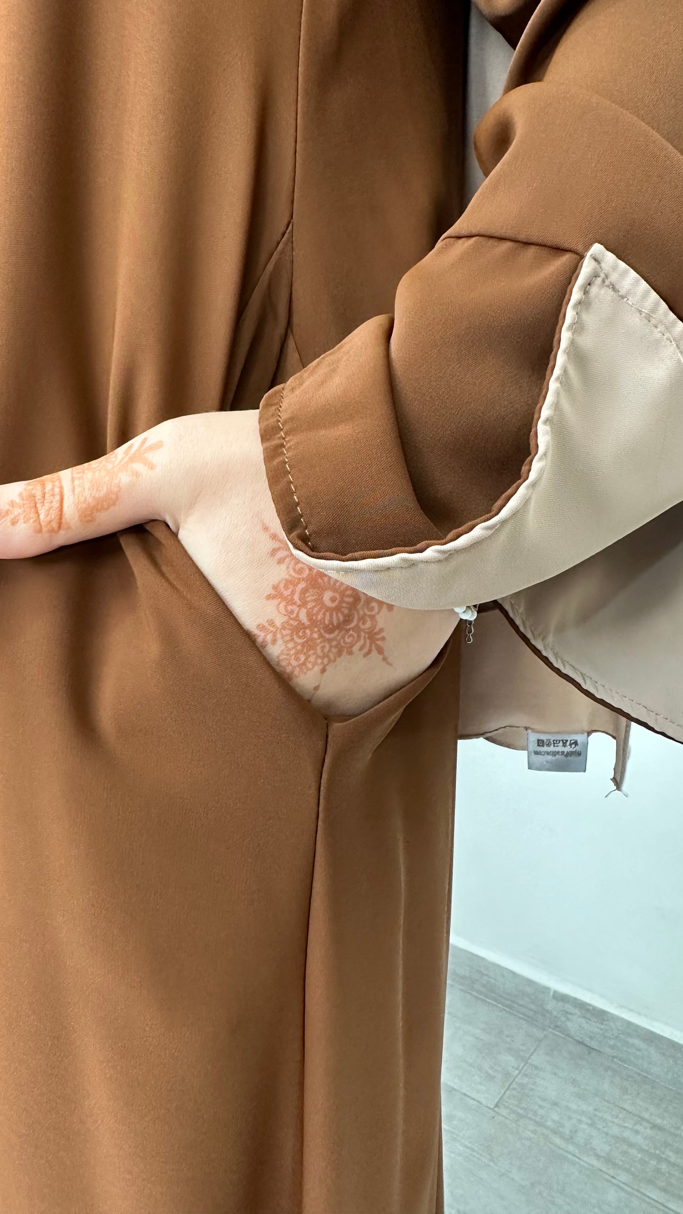 Brown bicolour abaya