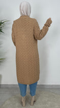 Charger l'image dans la visionneuse de la galerie, Sweater with Buttons
