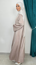 Carica l'immagine nel visualizzatore della galleria, Abaya Satin Sabbia - Hijab Paradise 
