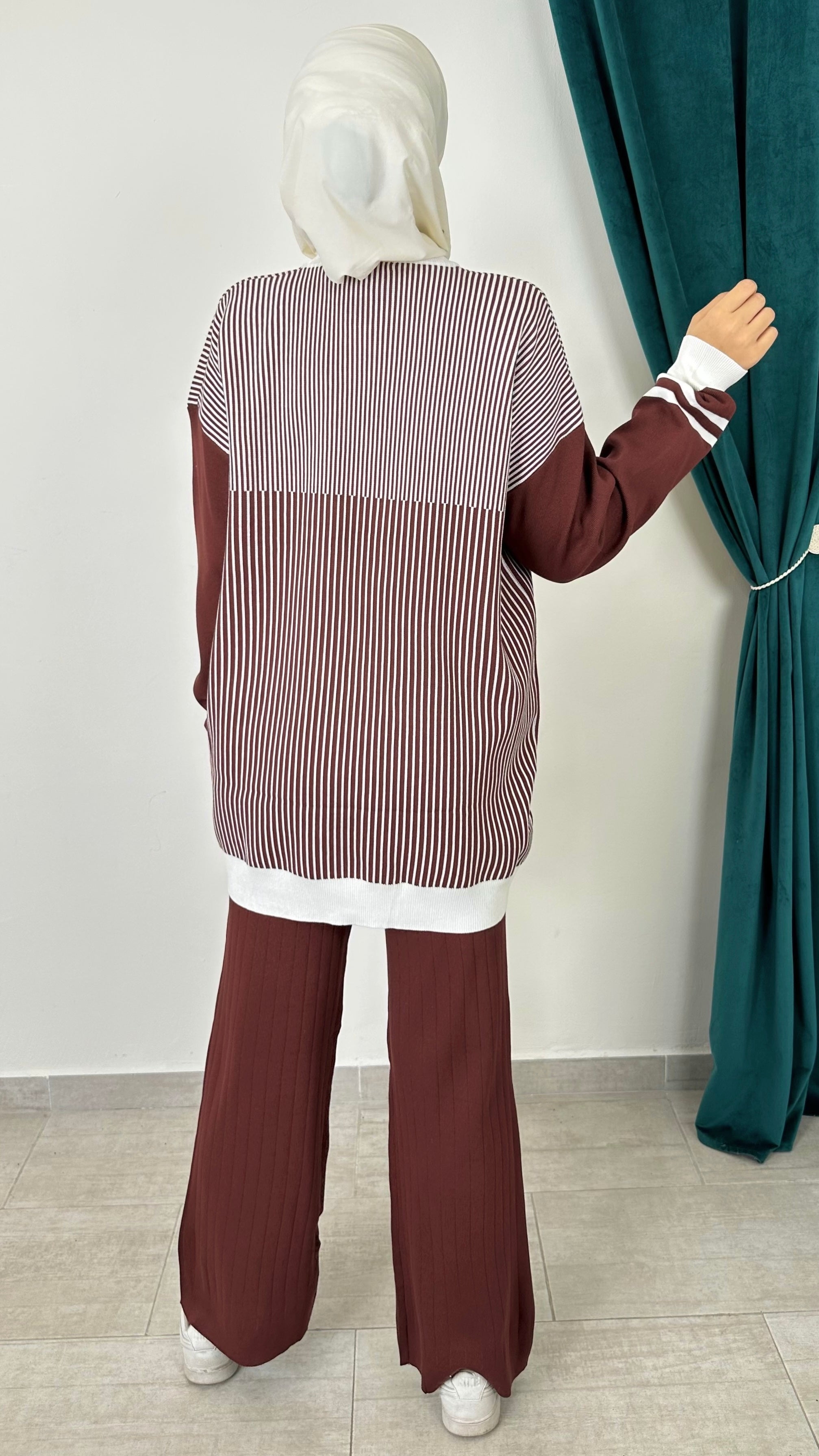 Linear Chic Set – Completo in Maglia a Righe