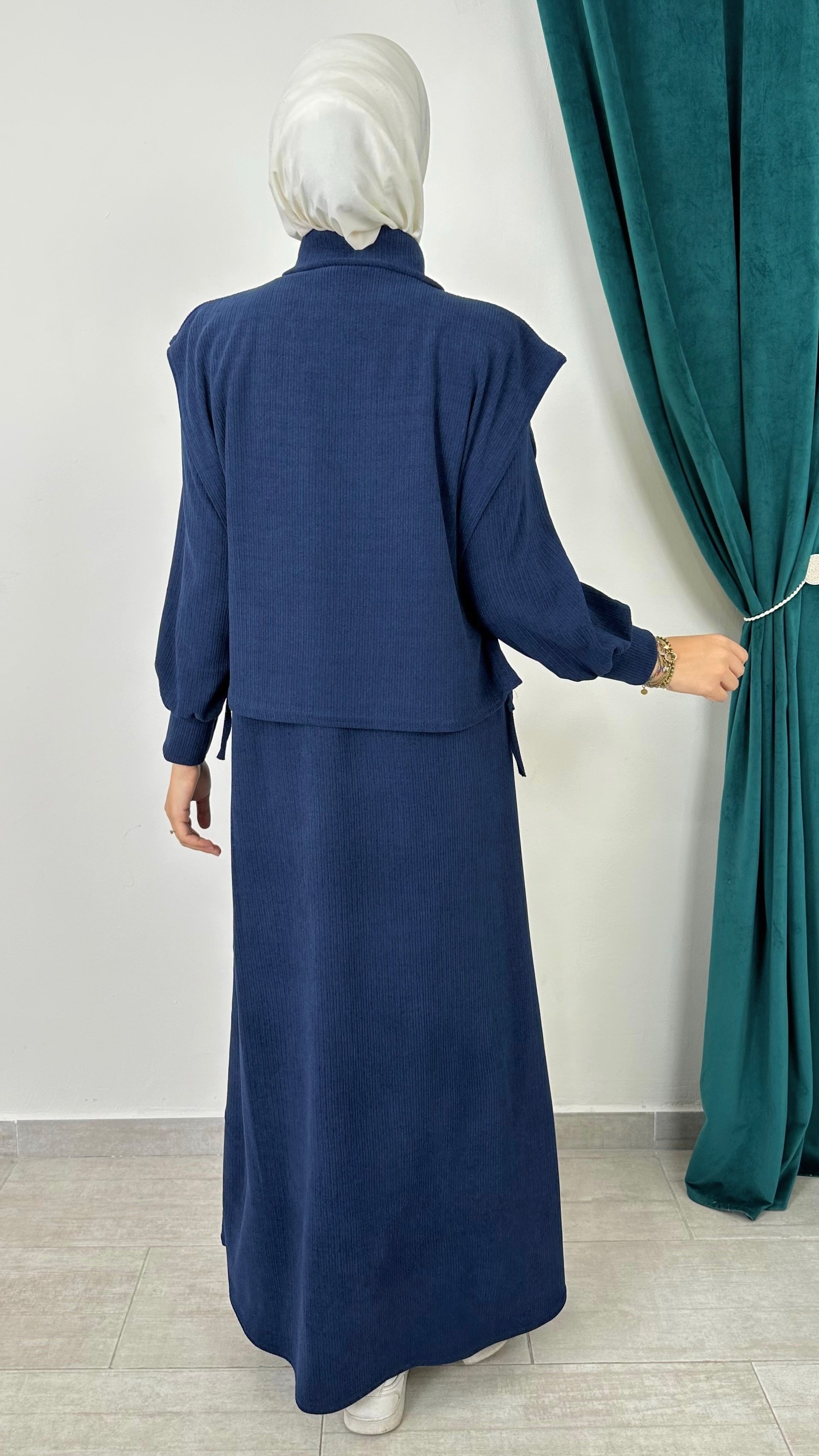 Velvet Rib Dress – Abito in Velluto a Coste con Fiocco Laterale