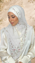 Carica l'immagine nel visualizzatore della galleria, Hijab Secret Garden
