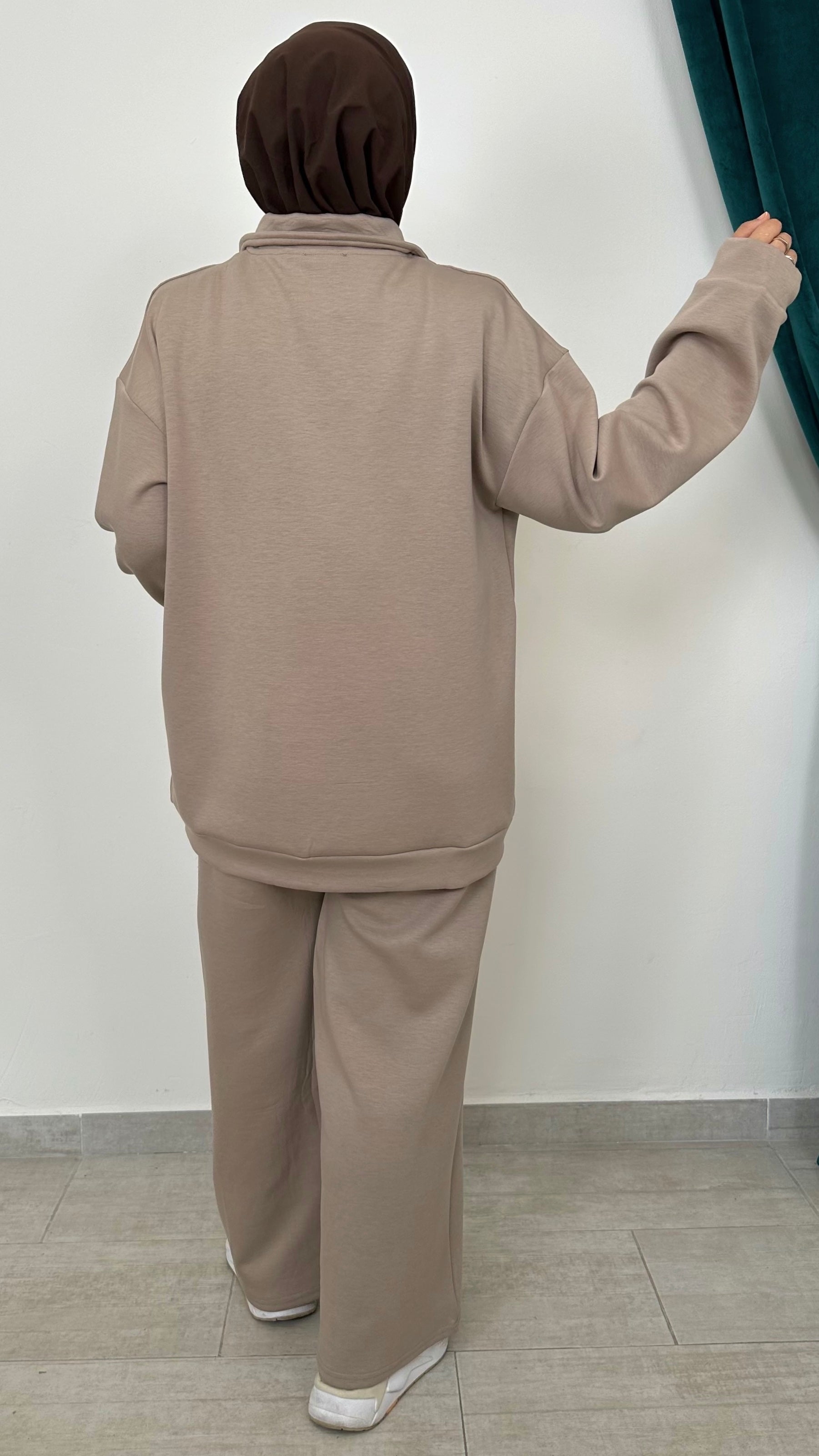 Tuta active zip taupe