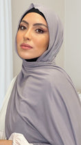 Cargar la imagen en la vista de la galería, Hijab Jersey grigio silver-orlo Flatlock - Hijab Paradise Hijab, chador, velo, turbante, foulard, copricapo, musulmano, islamico, sciarpa, 
