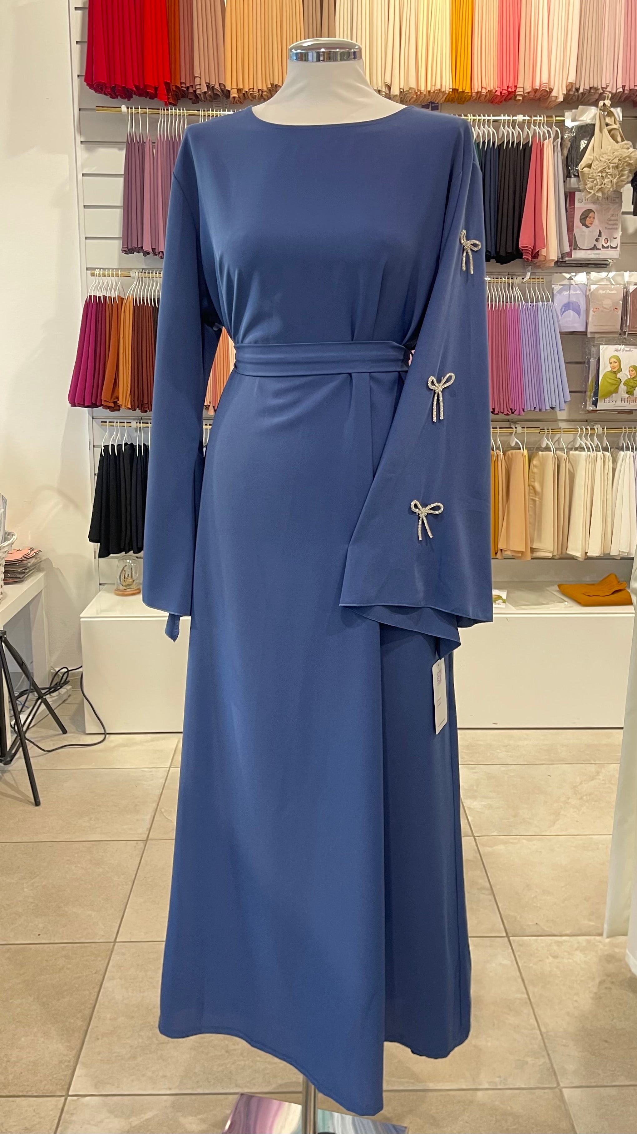 Abito con dettagli Bow 🎀