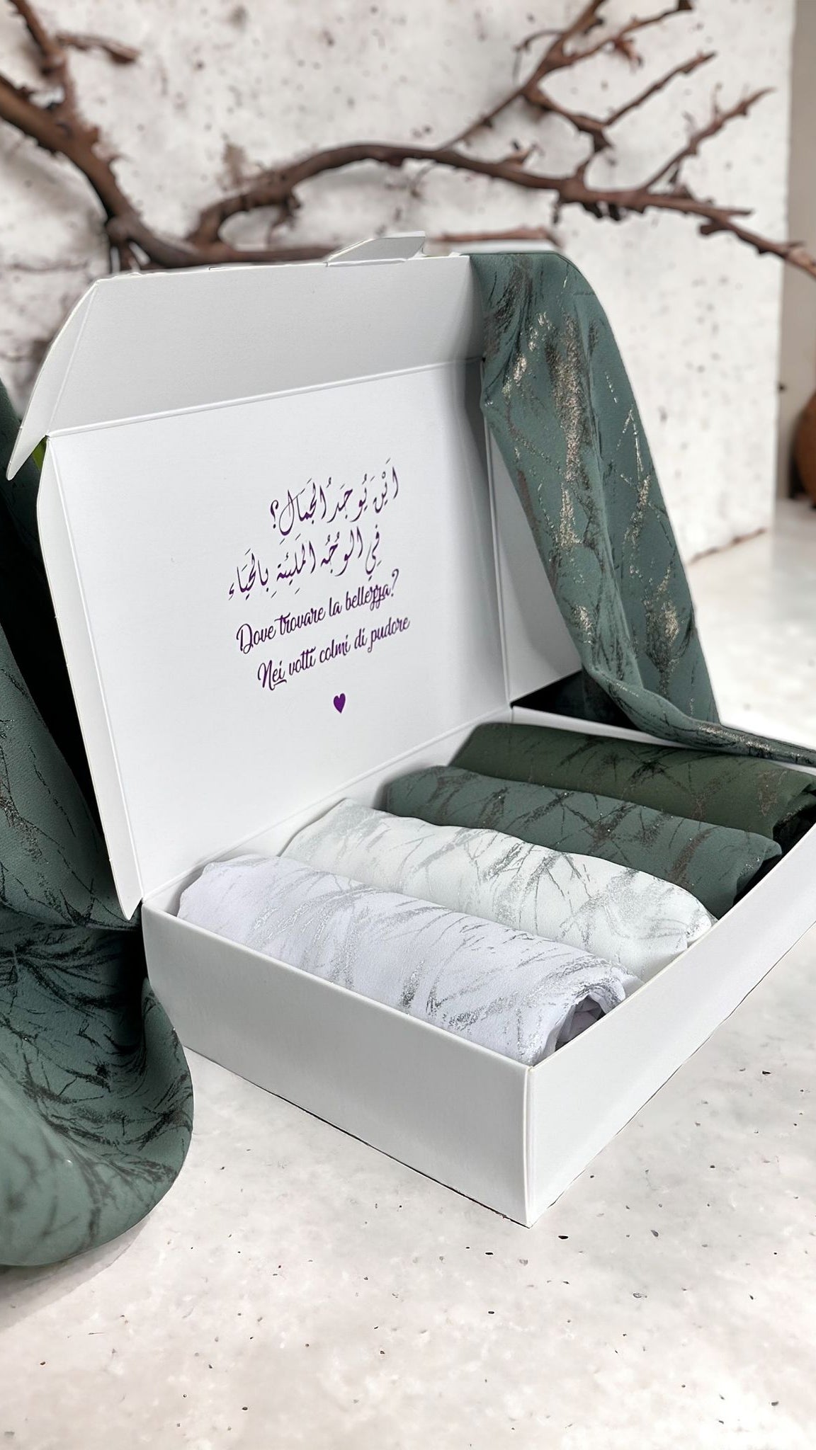 Box Hijab, splinter Hijab; copri capo,foulard, box regalo, box con foulard