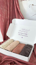 Cargar la imagen en la vista de la galería, Box Hijab, splinter Hijab; copri capo,foulard, box regalo, box con foulard
