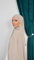 Carica l'immagine nel visualizzatore della galleria, Premium Slim Hijab Beige
