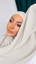 Carica l'immagine nel visualizzatore della galleria, Premium Slim Hijab Almond - Hijab Paradise 
