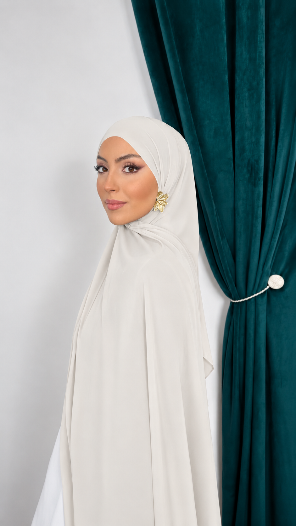Premium Slim Hijab Almond - Hijab Paradise 