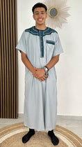 Carica l'immagine nel visualizzatore della galleria, Qamis bicolour, abito tradizionale, uomo, lungo
