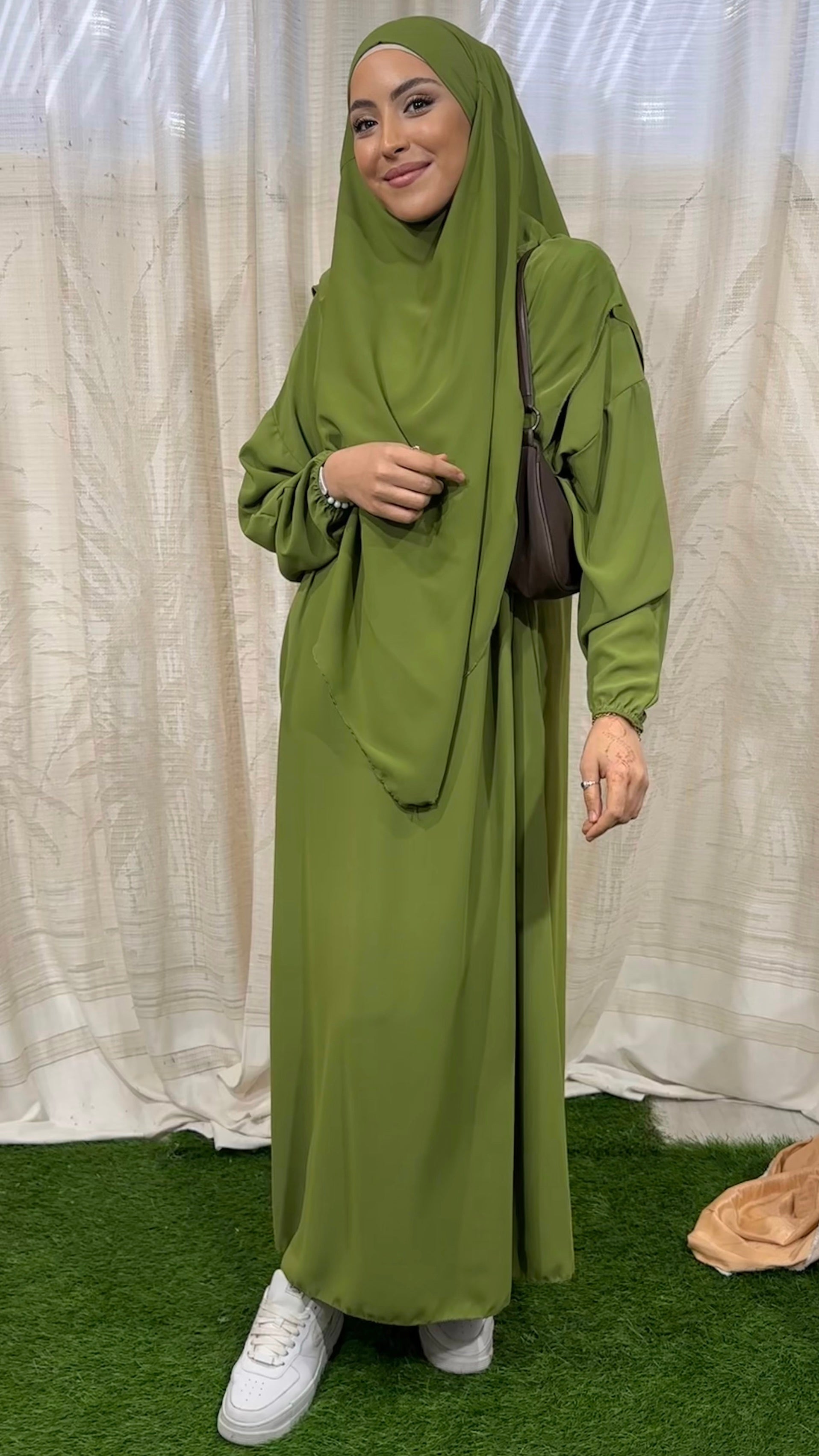 Jilbab, khimar, abaya, sorriso, modest, abito da preghiera, islamico, verde.Hijab Paradise