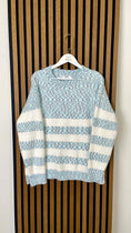Carica l'immagine nel visualizzatore della galleria, Maglione “Cozy Stripes Knit”
