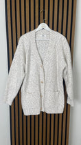Cargar la imagen en la vista de la galería, Cardigan Speckle Cozy
