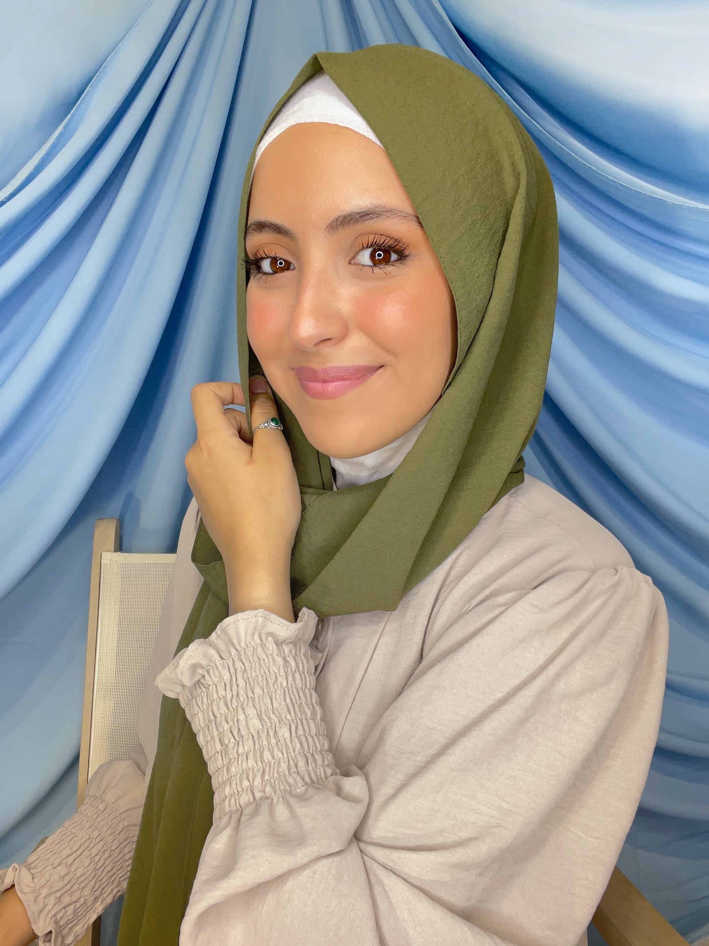 Hijab crinckle crepe verde militare