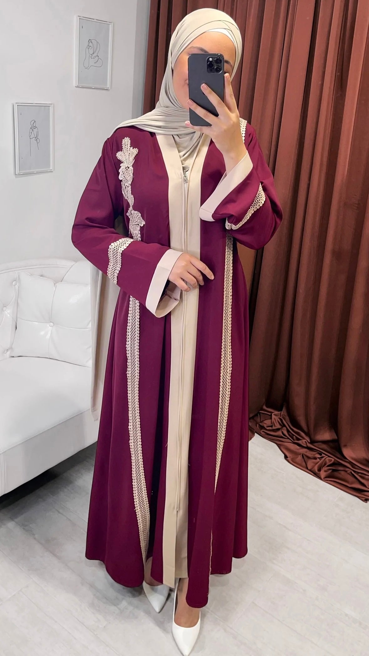Abaya, ricami, Hijab Paradise, due colori, cintura in vita, dettaglio in manica,  vestito arabeggiante, modest, donna musulmana, bordeaux e beaje