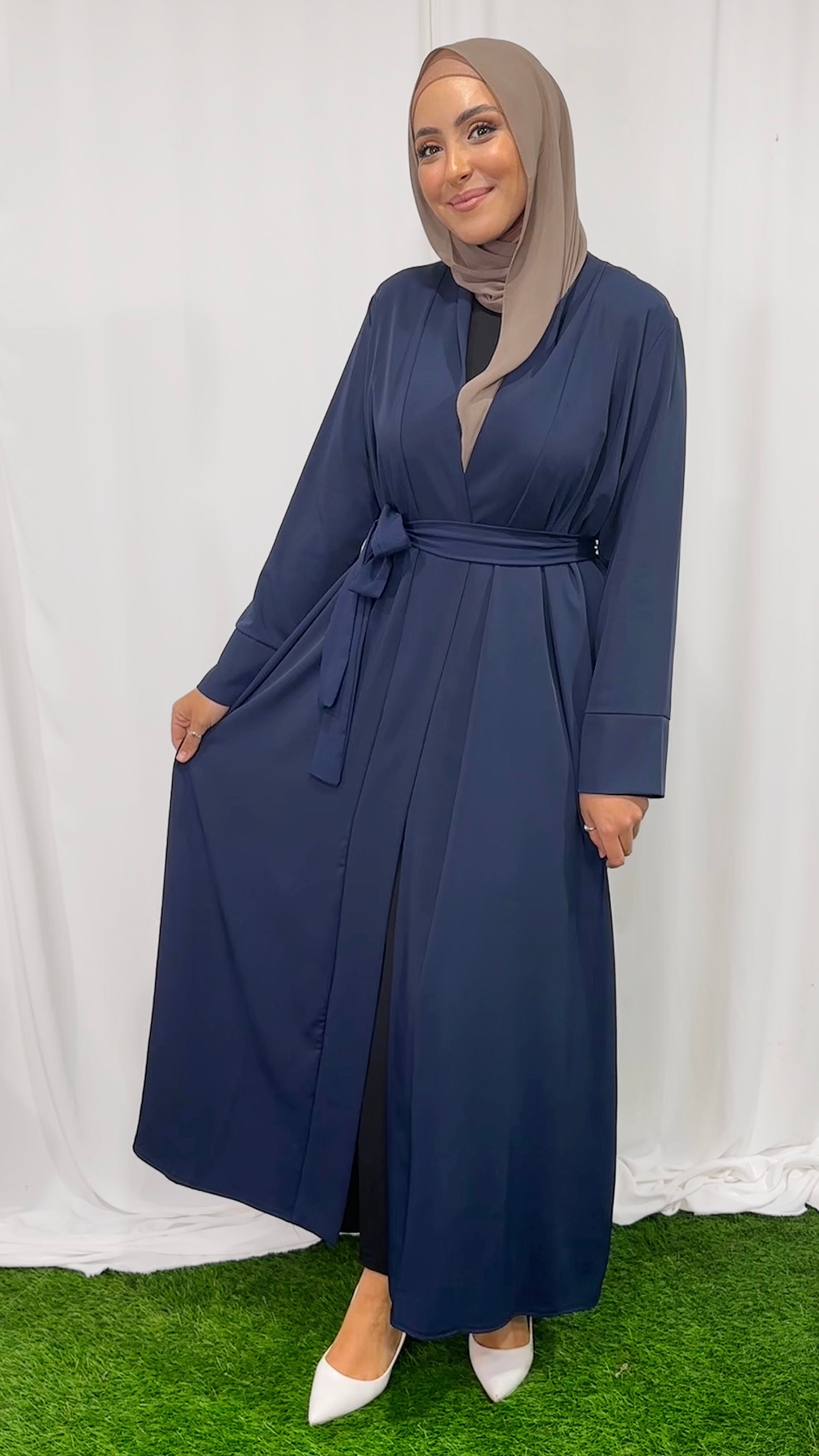 Kimono, aperto, tinta unita, Hijab Paradise, cintura in vita, maniche larghe, vestito islamico, vestito modest, blu, velo beaje