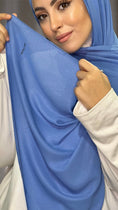 Carica l'immagine nel visualizzatore della galleria, Hijab, chador, velo, turbante, foulard, copricapo, musulmano, islamico, sciarpa, Hijab Glowy Crepe Celeste 
