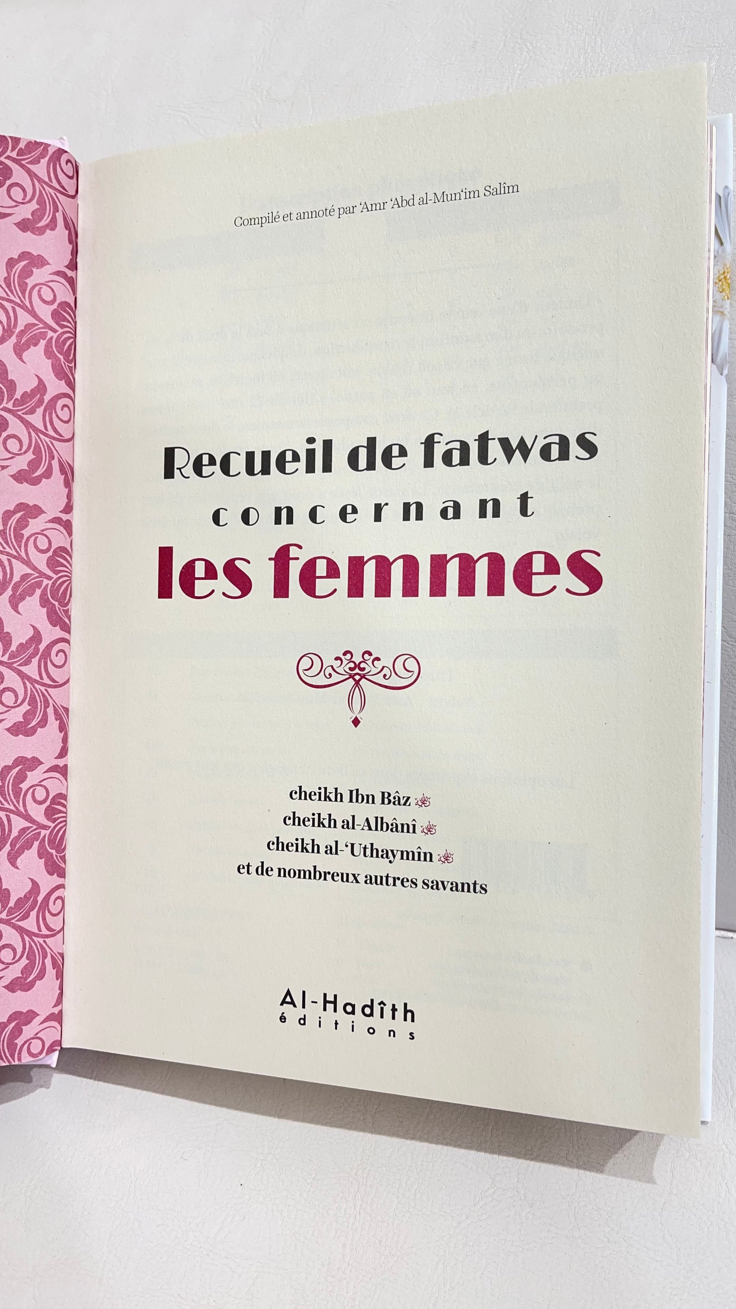 RECUEIL DE FATWAS CONCERNANT LES FEMMES - 'AMR 'ABD AL-MUN'IM SALÎM