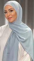 Load image into Gallery viewer, Hijab, chador, velo, turbante, foulard, copricapo, musulmano, islamico, sciarpa, Hijab Glowy Crepe Celeste Chiaro
