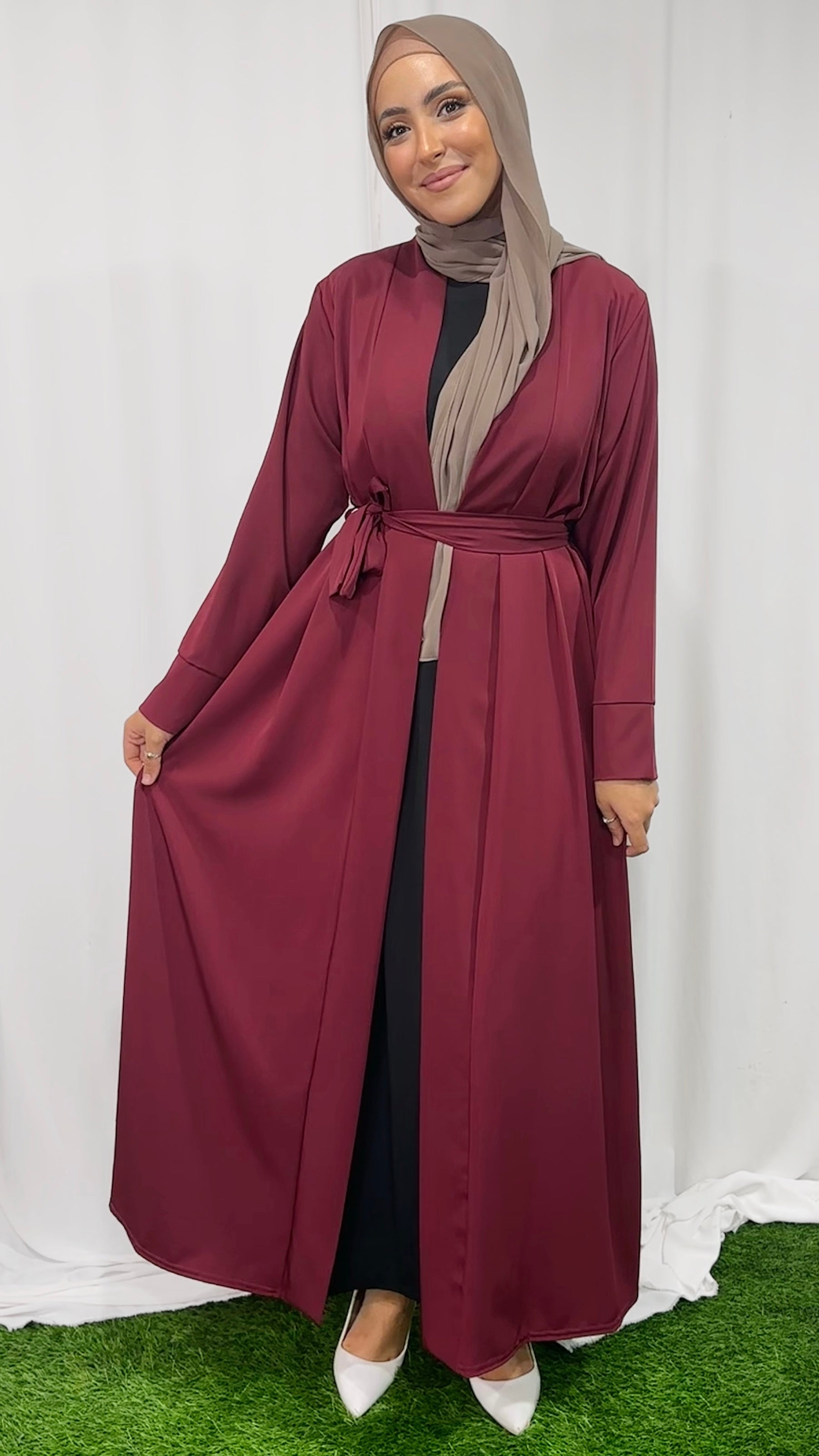 Kimono, aperto, tinta unita, Hijab Paradise, cintura in vita, maniche larghe, vestito islamico, vestito modest, rosso, velo beaje