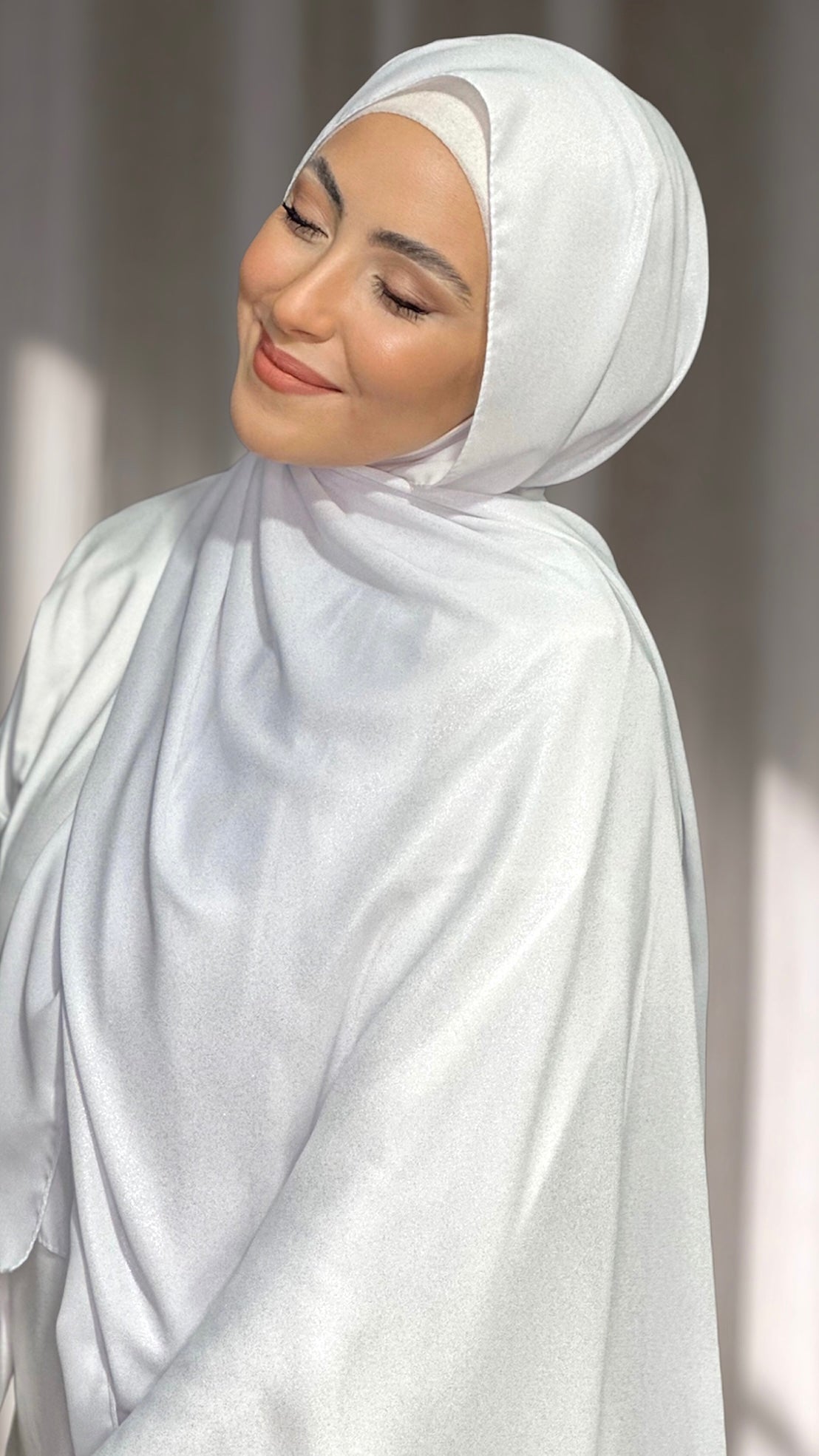 Hijab Glowy Crepe Bianco Neve